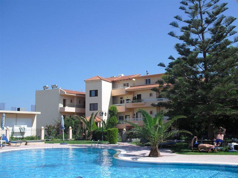 Lyristis Hotell